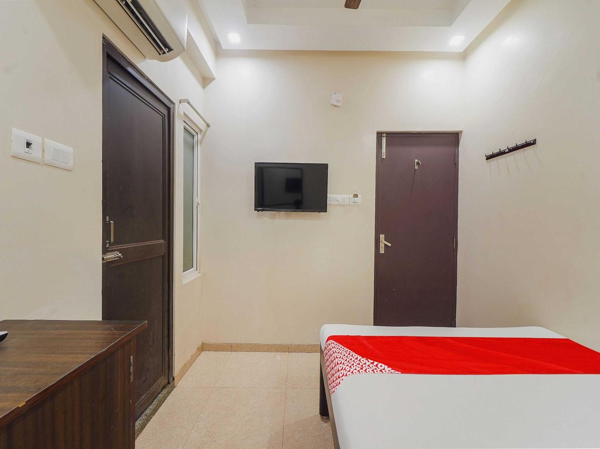 Hotel O Saravana'S Park Csennai Kültér fotó