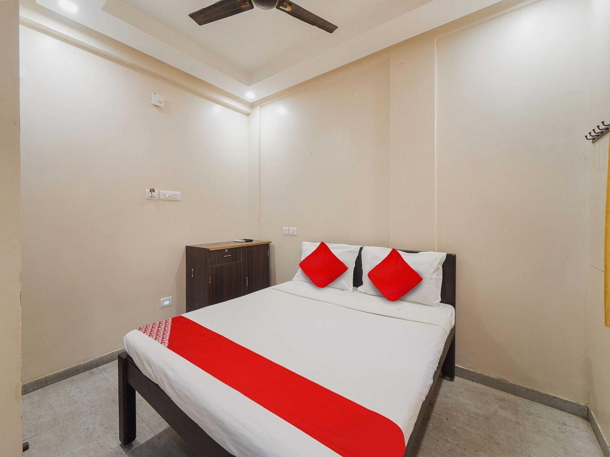 Hotel O Saravana'S Park Csennai Kültér fotó
