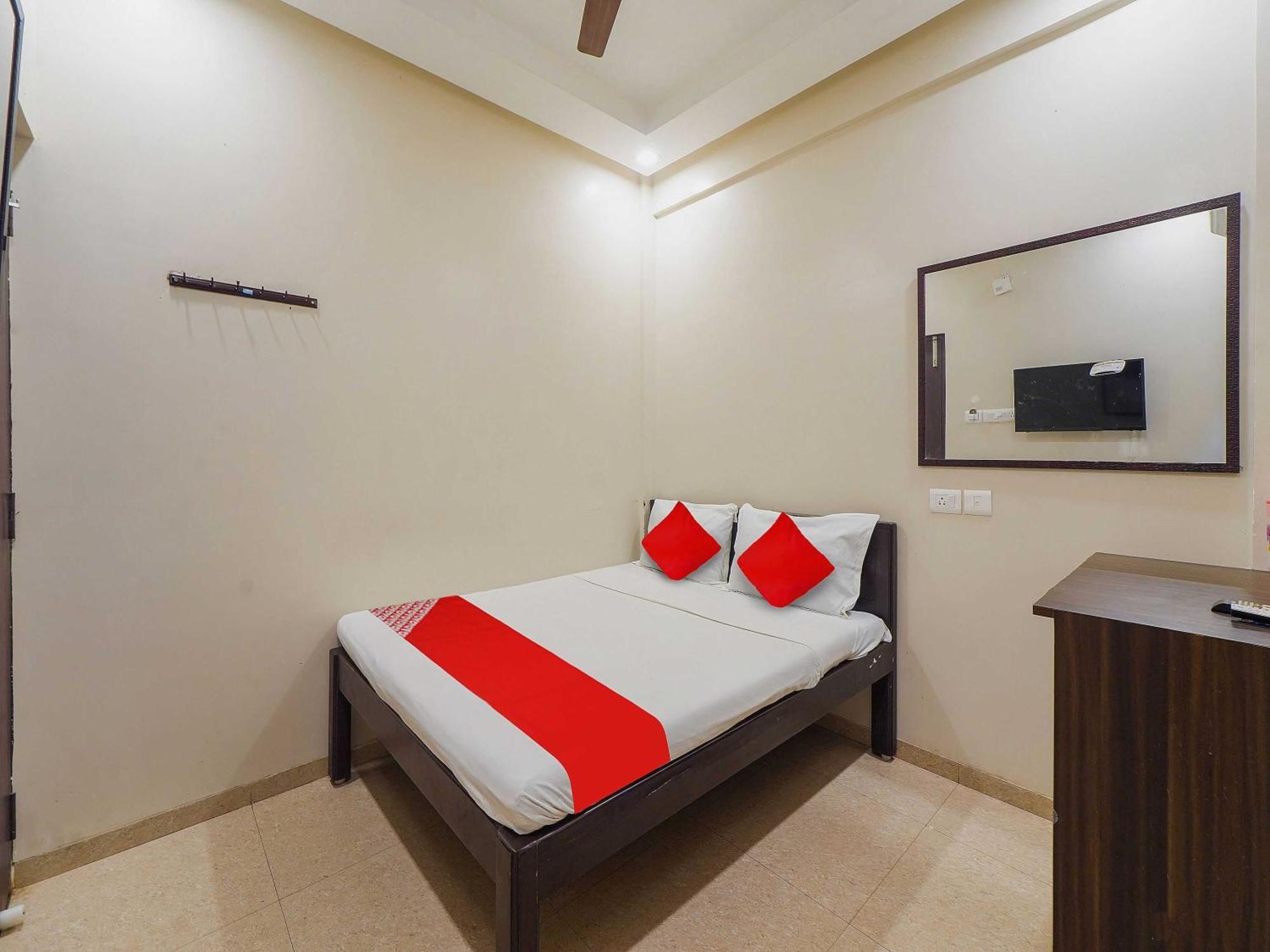 Hotel O Saravana'S Park Csennai Kültér fotó