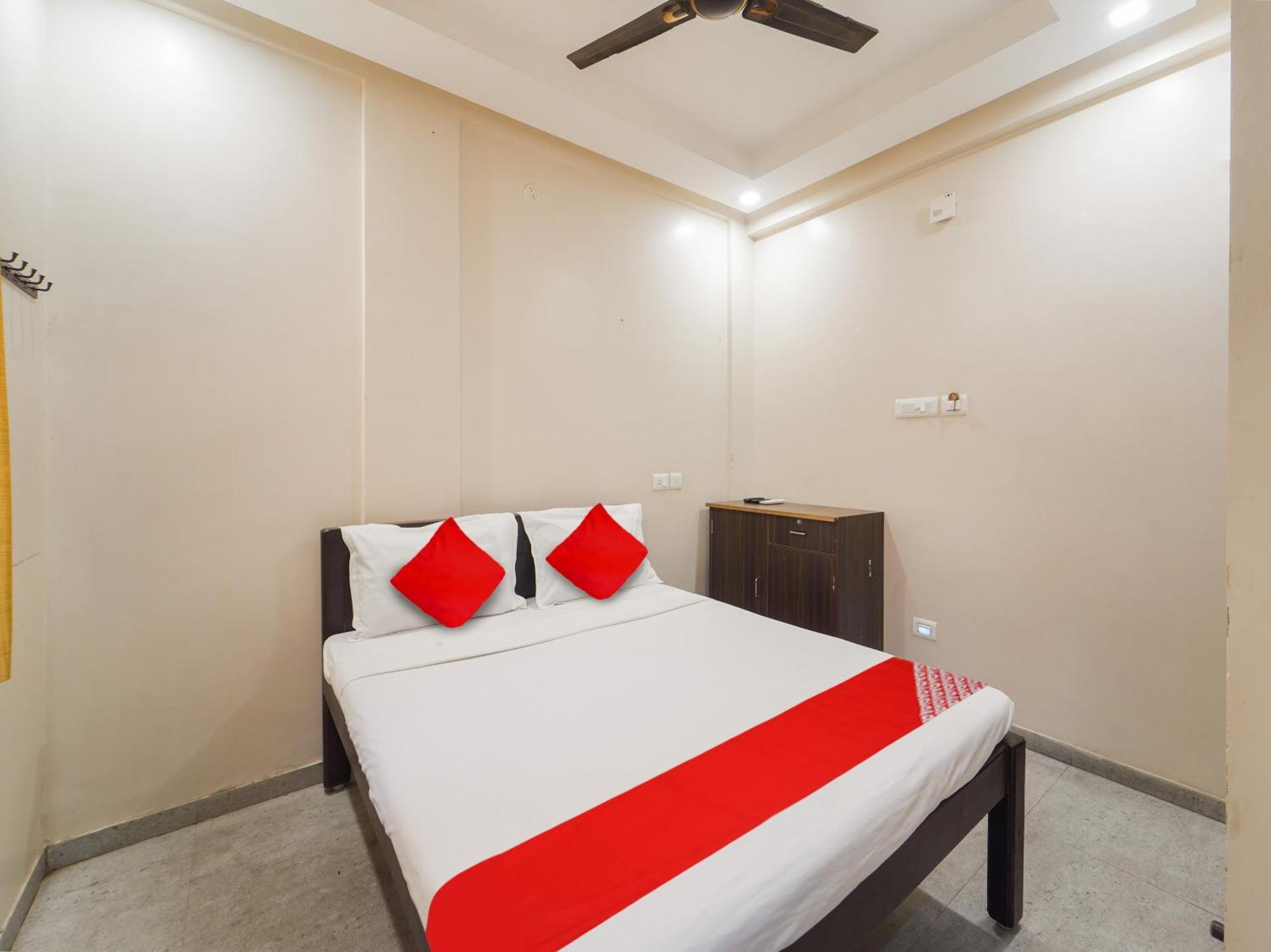 Hotel O Saravana'S Park Csennai Kültér fotó