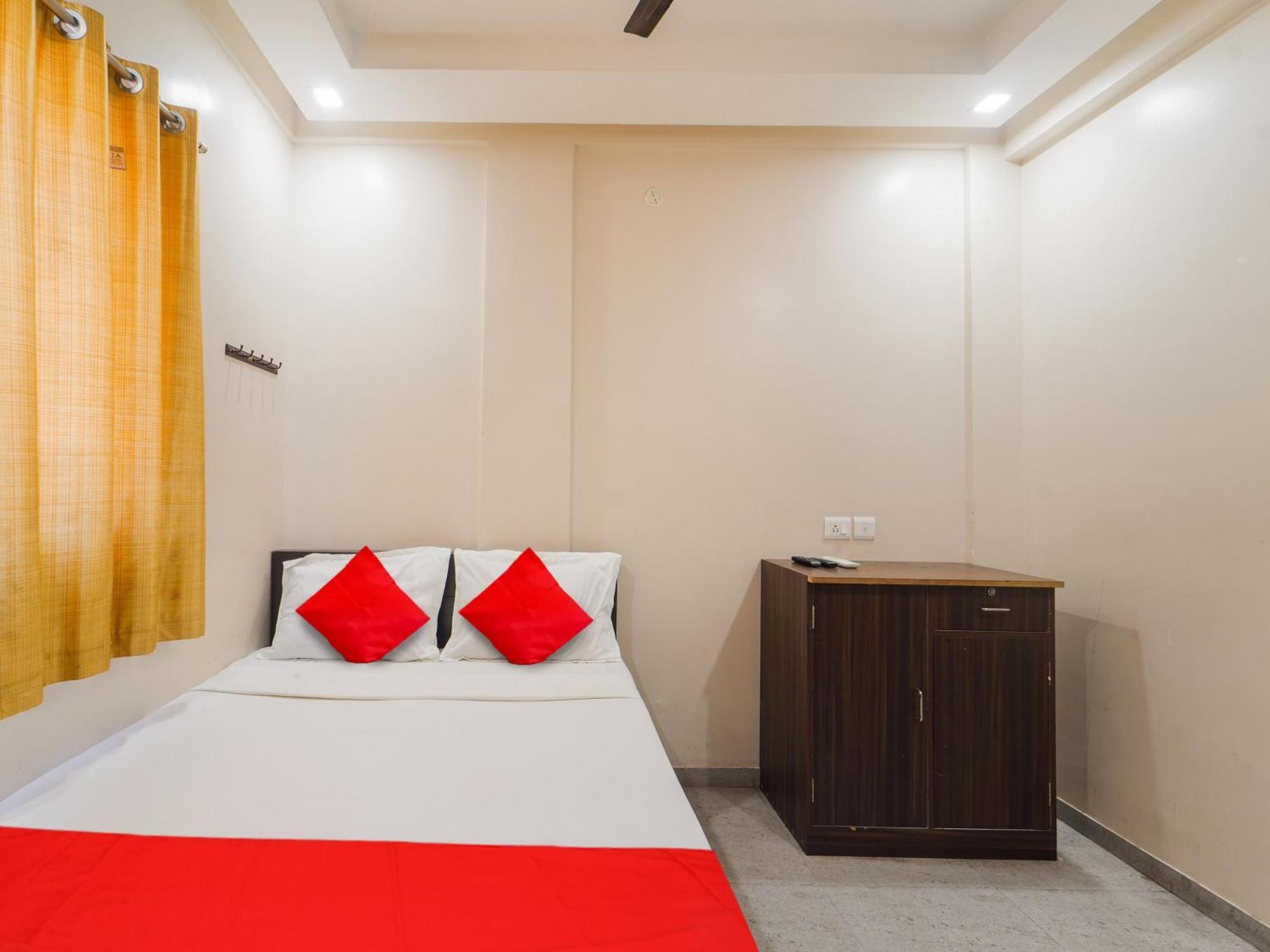 Hotel O Saravana'S Park Csennai Kültér fotó